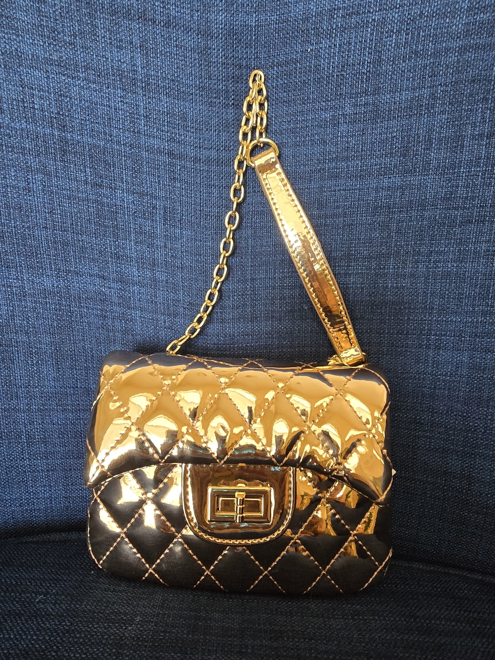 Gold Quilted Chain Shoulder Bag/Crossbody